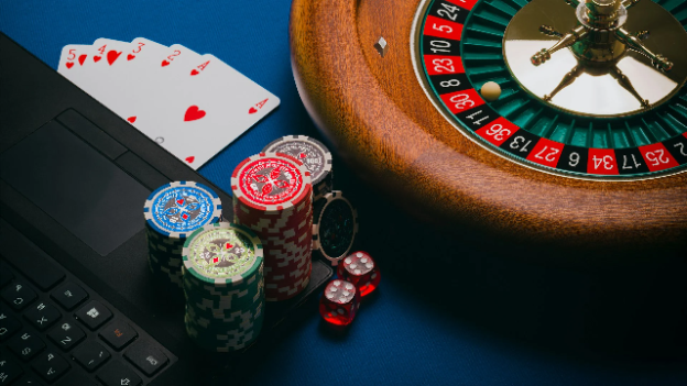 A Few Advantages of Online Casino