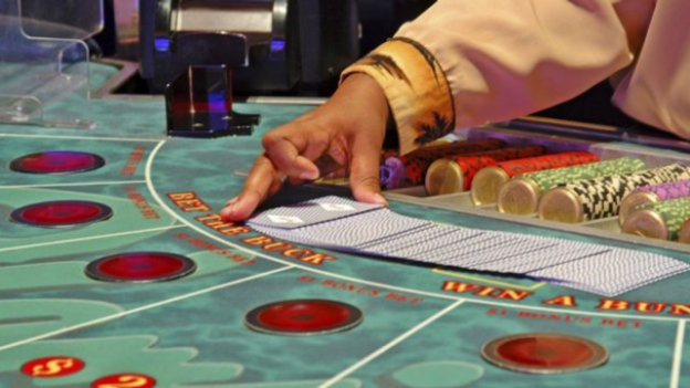 How Baccarat Became a Popular Casino Game